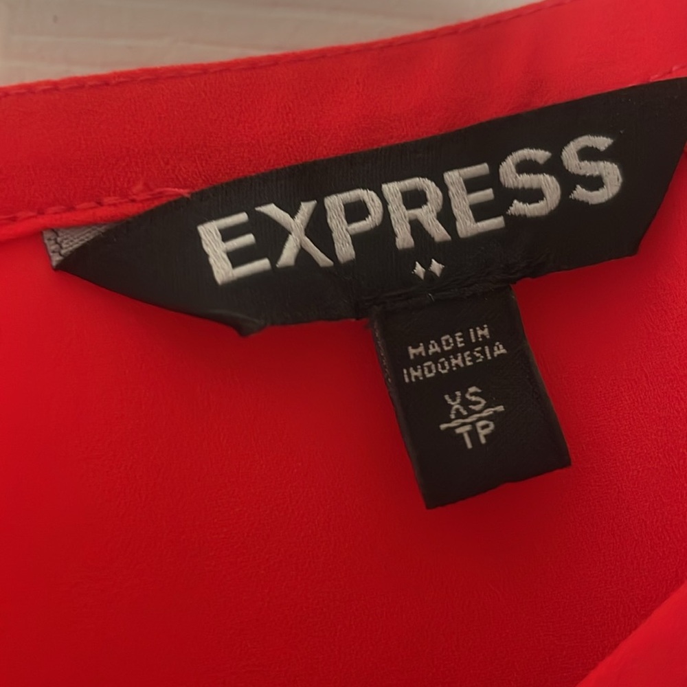 Express Lace Front Ruffle Sleeve Tank Top - Picture 2 of 3